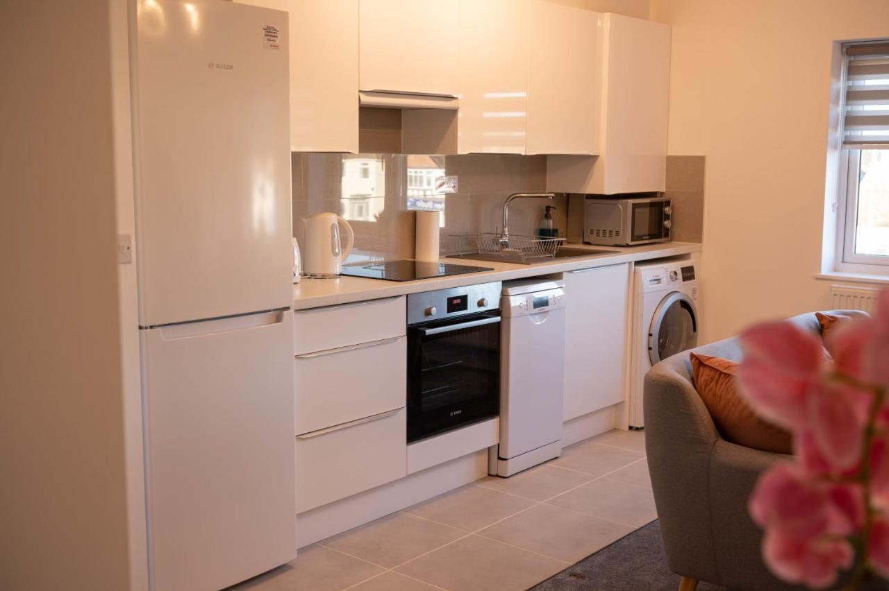 Walnut Flats-F4, 2-Bedroom With Ensuite - Parking, Netflix, Wifi - Close To Oxford, Bicester & Blenheim Palace Kidlington Εξωτερικό φωτογραφία