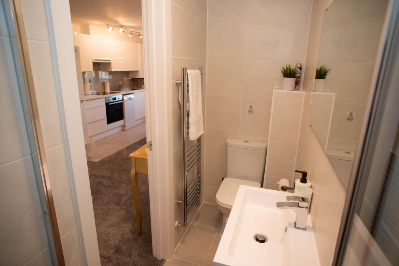 Walnut Flats-F4, 2-Bedroom With Ensuite - Parking, Netflix, Wifi - Close To Oxford, Bicester & Blenheim Palace Kidlington Εξωτερικό φωτογραφία