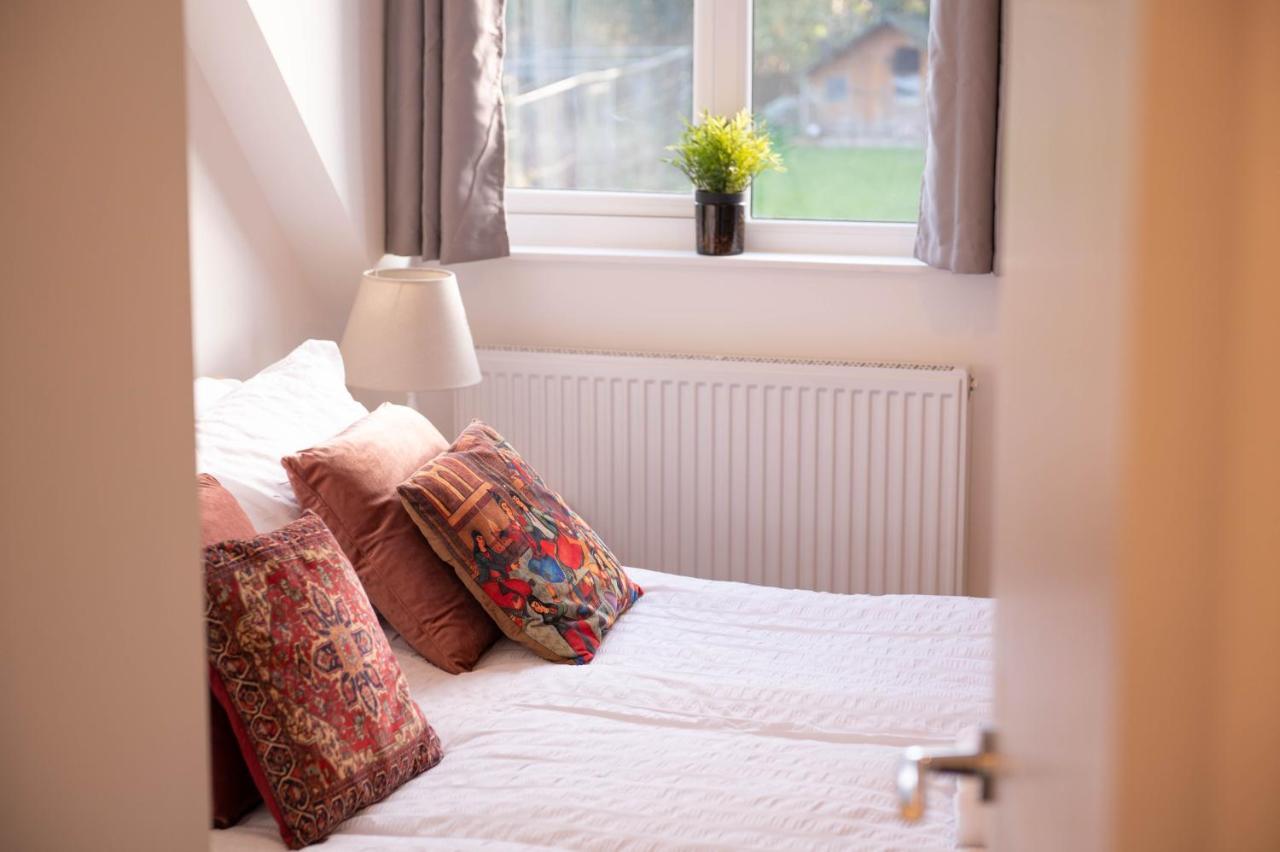 Walnut Flats-F4, 2-Bedroom With Ensuite - Parking, Netflix, Wifi - Close To Oxford, Bicester & Blenheim Palace Kidlington Εξωτερικό φωτογραφία