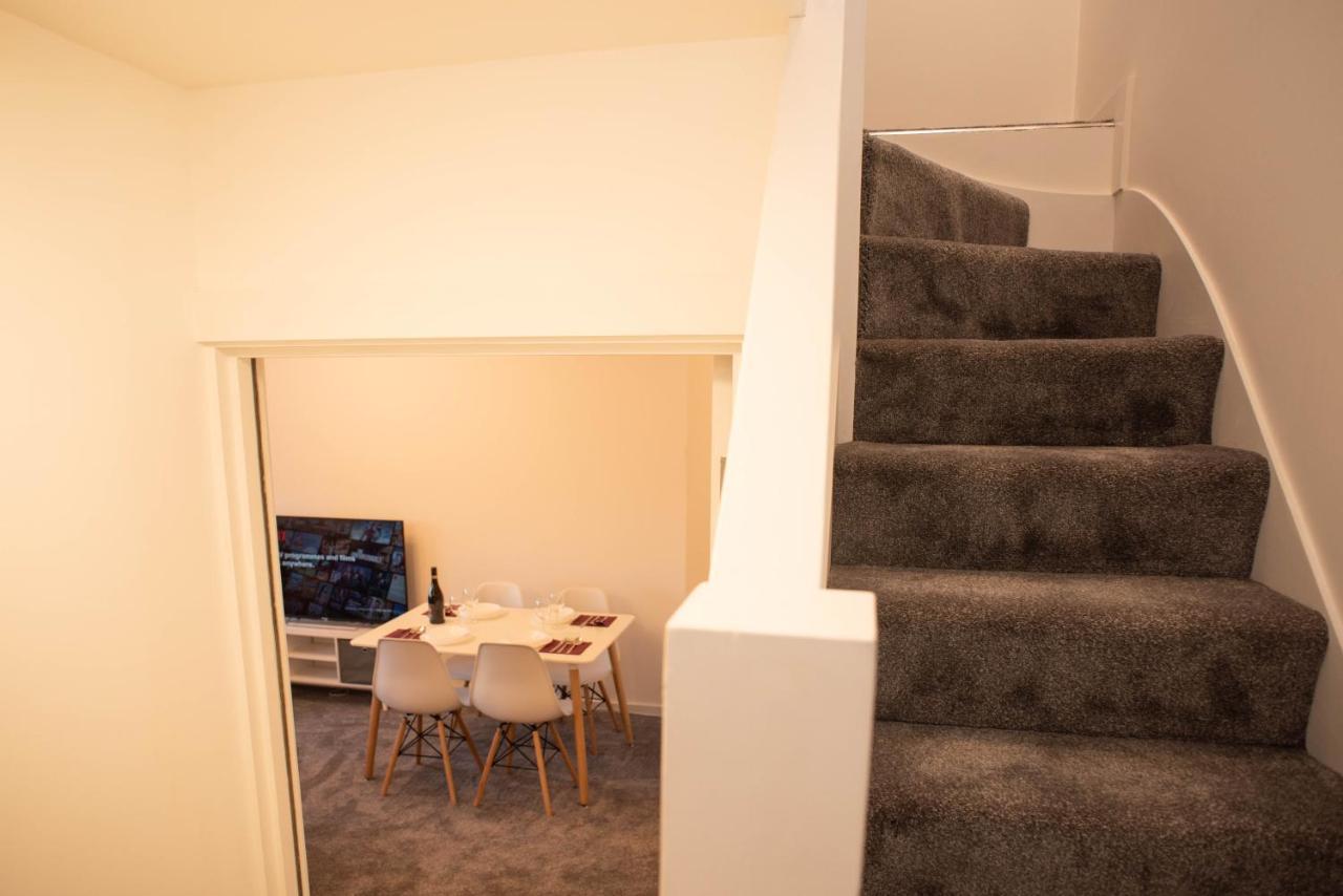 Walnut Flats-F4, 2-Bedroom With Ensuite - Parking, Netflix, Wifi - Close To Oxford, Bicester & Blenheim Palace Kidlington Εξωτερικό φωτογραφία
