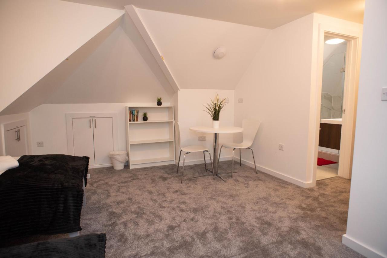 Walnut Flats-F4, 2-Bedroom With Ensuite - Parking, Netflix, Wifi - Close To Oxford, Bicester & Blenheim Palace Kidlington Εξωτερικό φωτογραφία